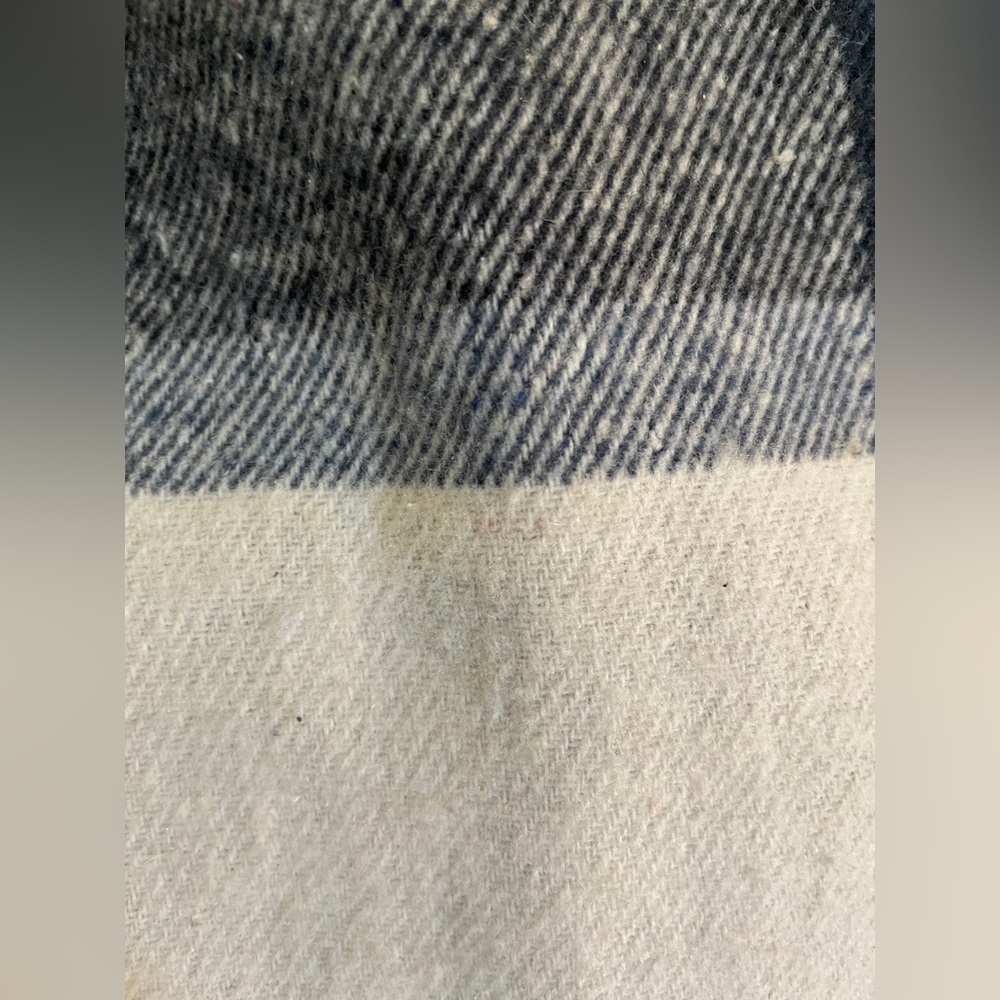 Original Deluxe Plaid Shirt Men’s Large - Blue, Tan, and Cream - Picture 9 of 13